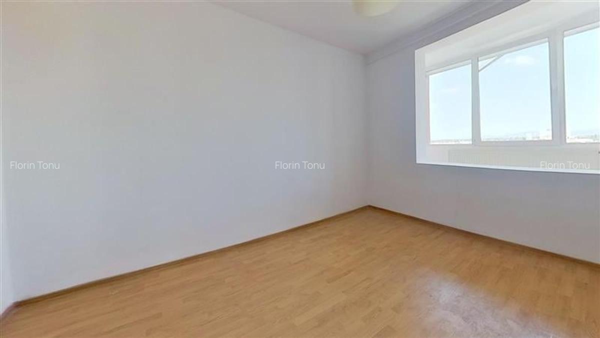 Apartament cu 3 camere semidecomandat în Vlahuță - 19