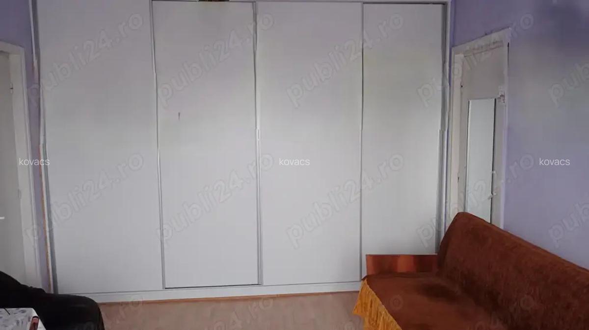Apartament 2 camere Pia?a Revolu?iei - 4