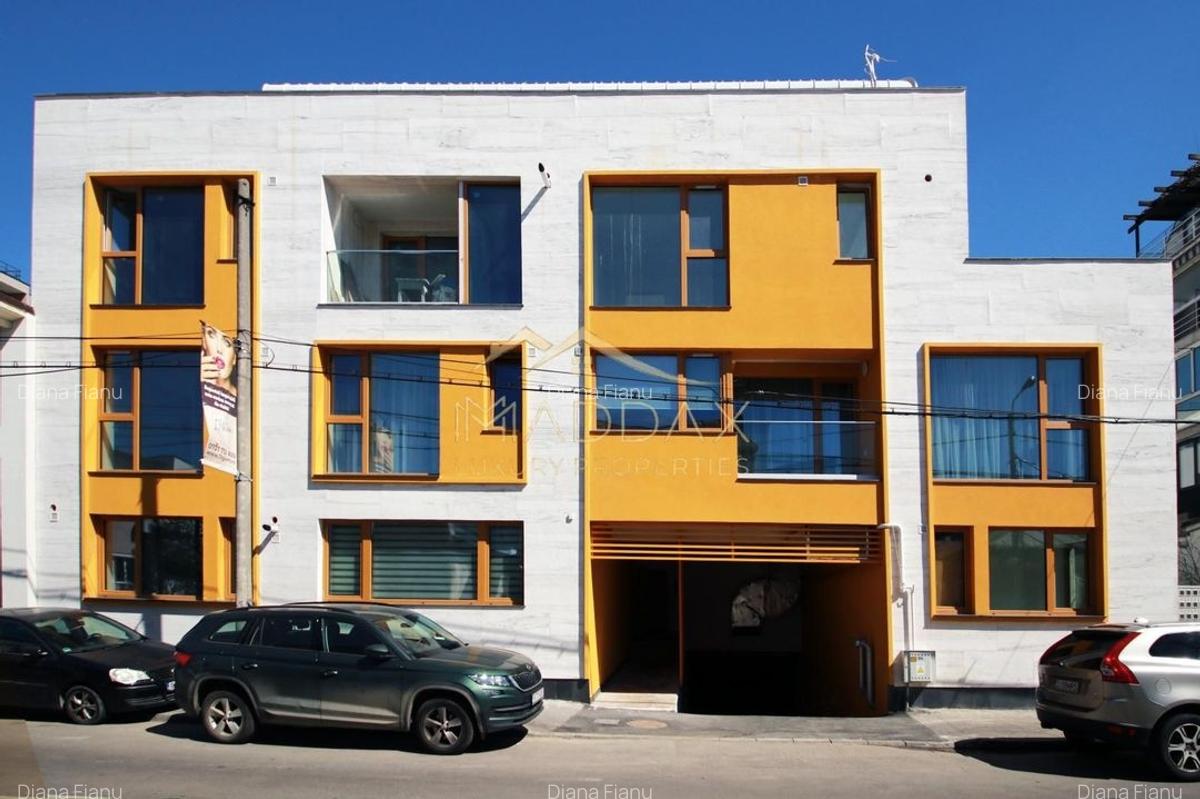 Apartament de vanzare 3 camere tip Duplex***Curte 110mp***Piata Domenii - 24
