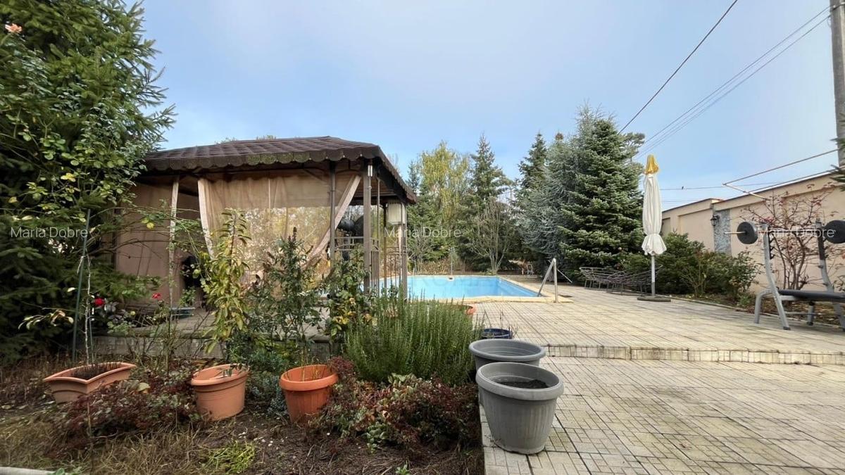 REV2005341 Vila deosebita cu piscina si teren generos Buftea zona exclusivista - 4