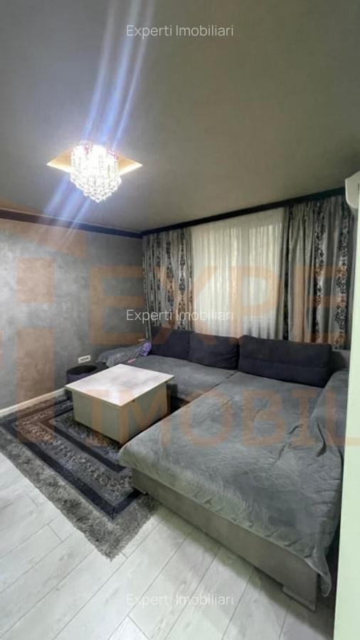Apartament 3 camere - zona Far Constanta - 1