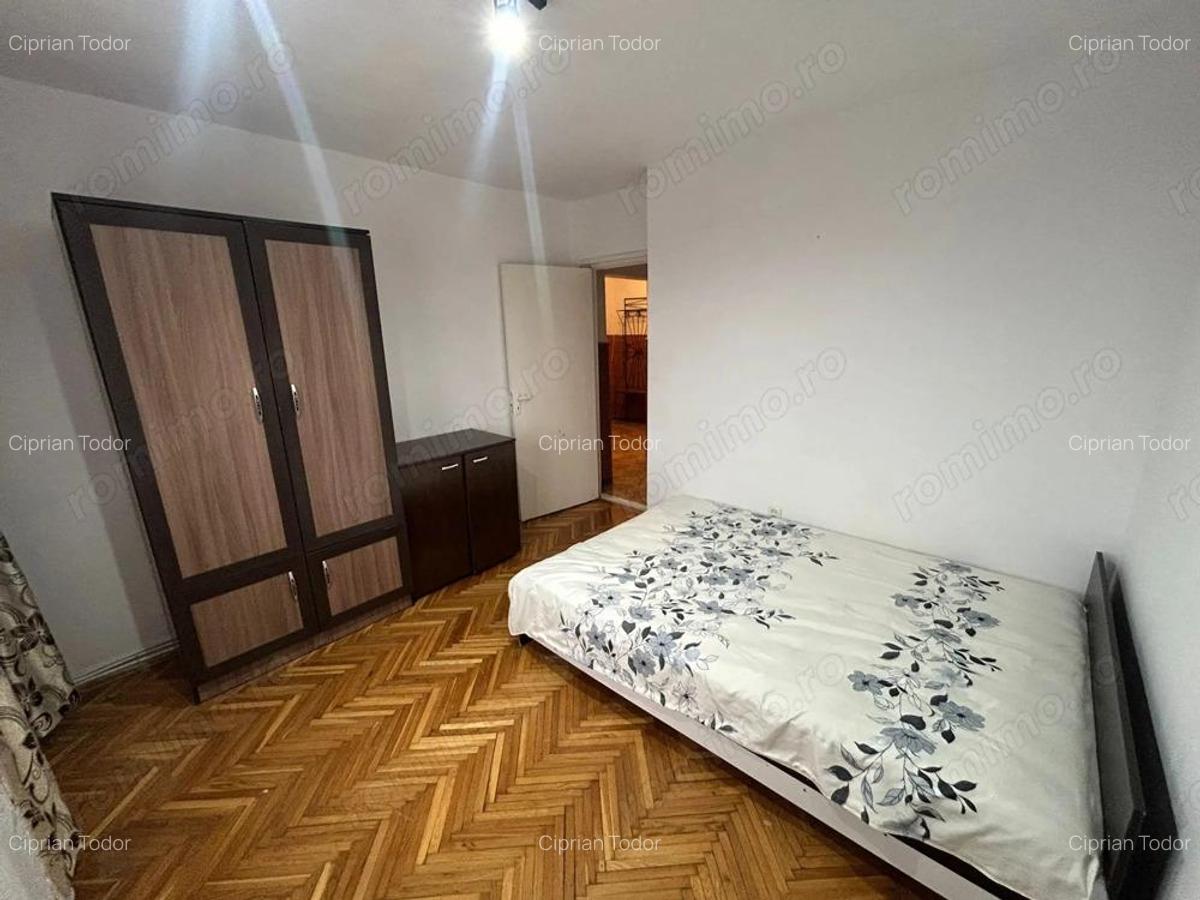 Apartament 2 camere, etaj 3 - zona Cetate - 8