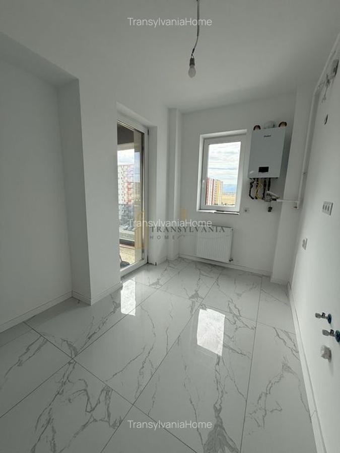 Apartament 2 camere, decomandat - 3