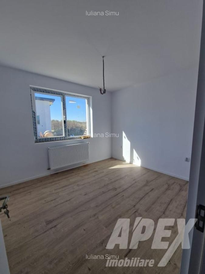 Vanzare casa parter  cu 4 camere Vedere la lac| Crevedia -Strada Caisului - 3