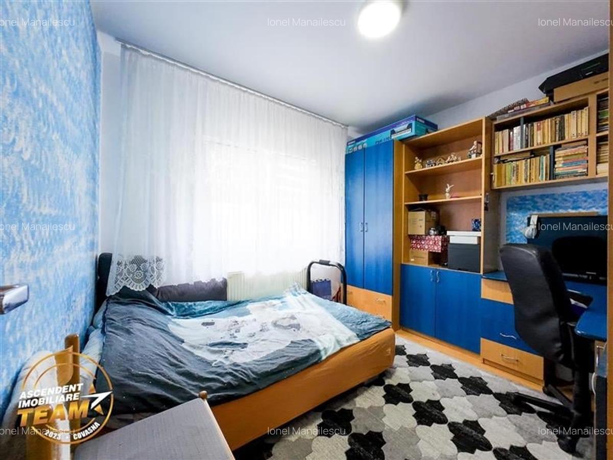 LIVE!Decomandat,pe 4camere,zonare linistita,compozitie frumoasa,facilitati, Leni - 7