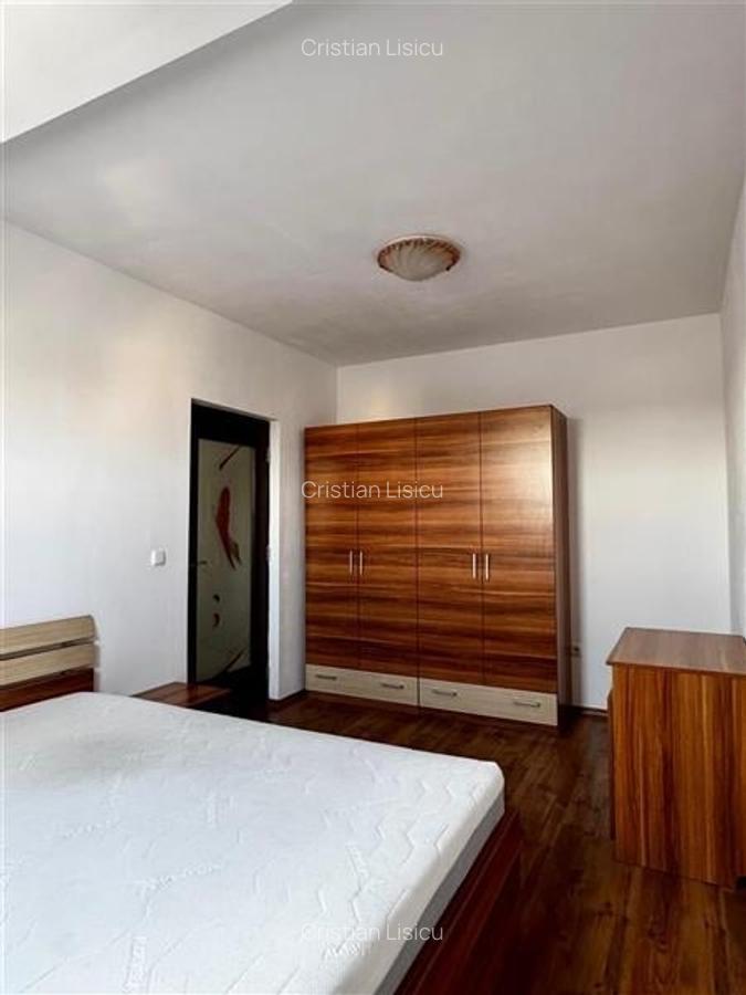 Apartament cu 3 camere  zona Girocului - 12