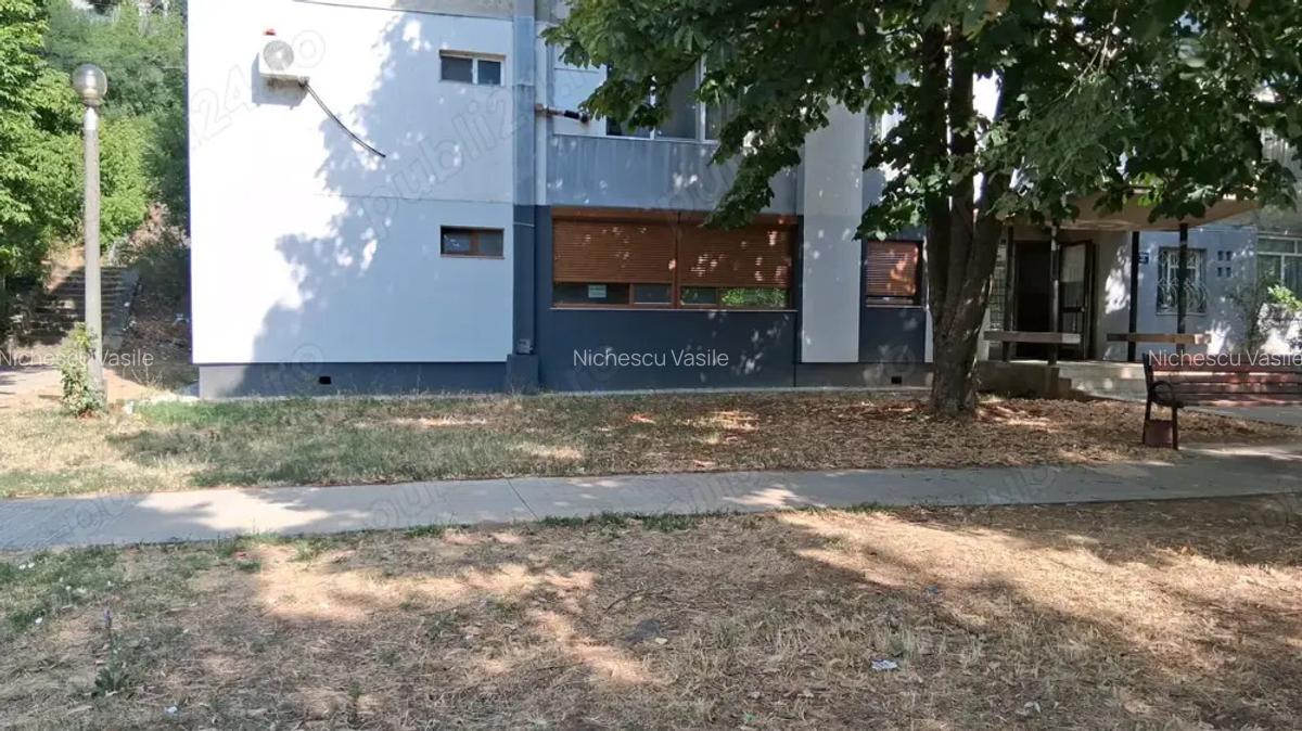 Apartament de vanzare - 3