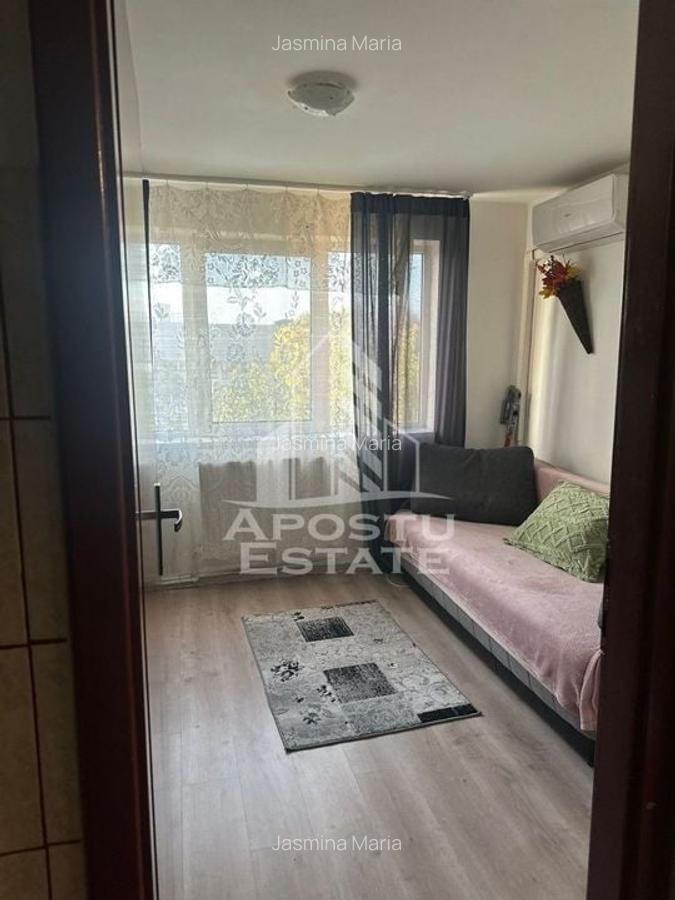Garsoniera in zona UMT, etaj intermediar, ideal pentru investitie - 3