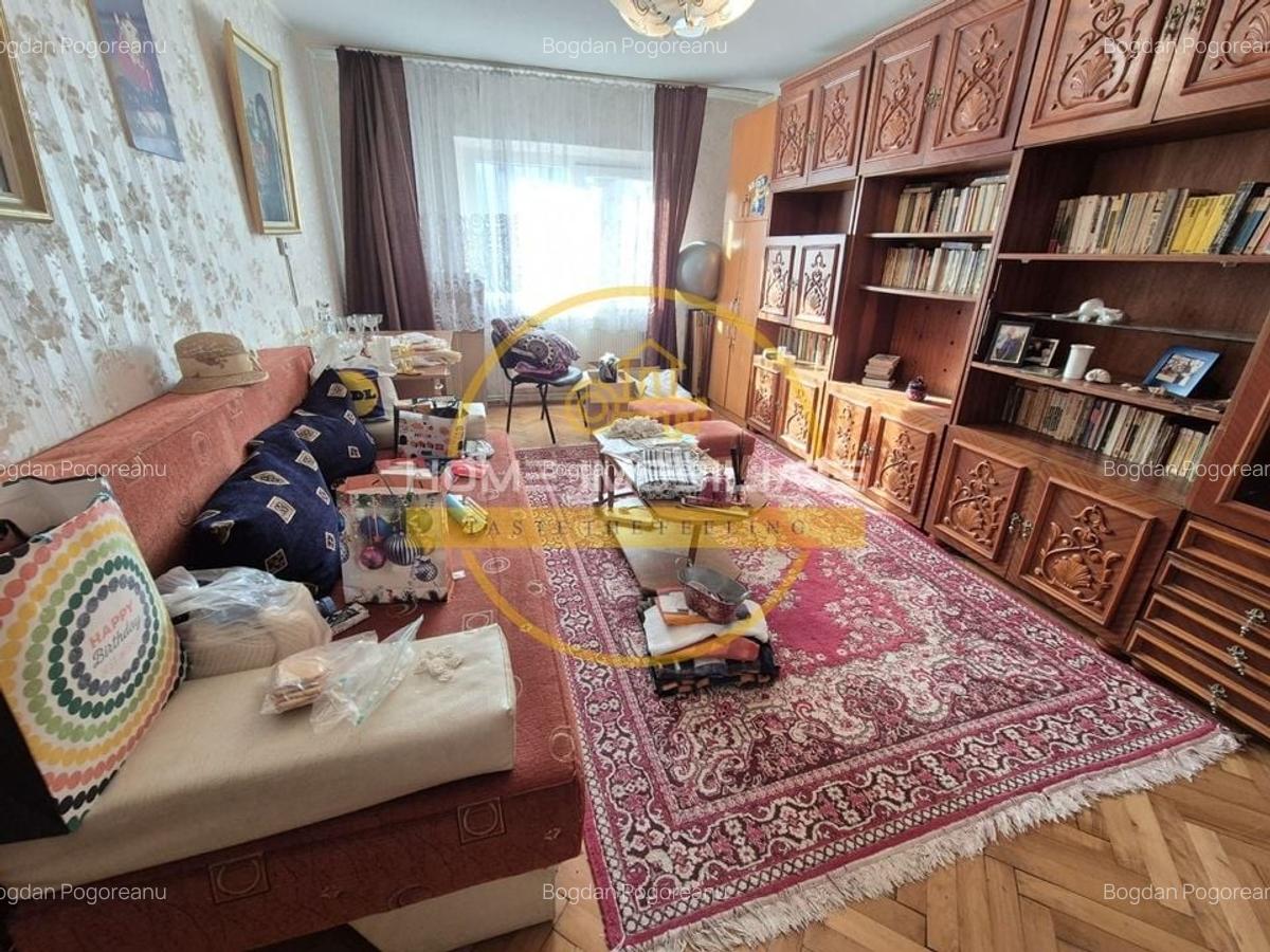 Etaj 2 Apartament 3 Camere Decomandat Pizza Nico - 2