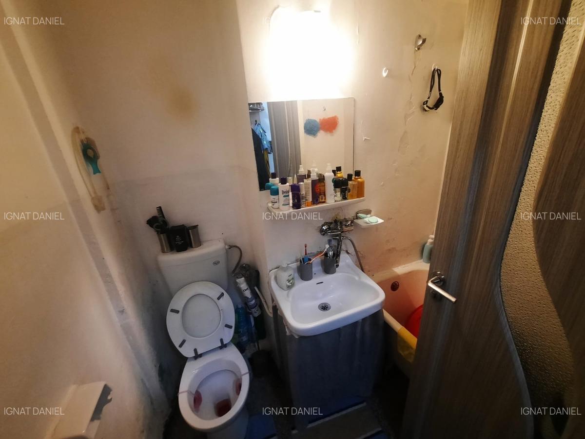 Apartament 3 camere, etajul 2/4, zona Tatarasi - Ateneu - 8