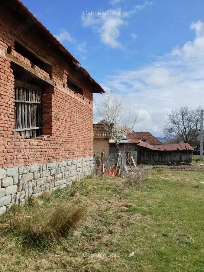 Vand casa la rosu Pomezeu Bihor - 4