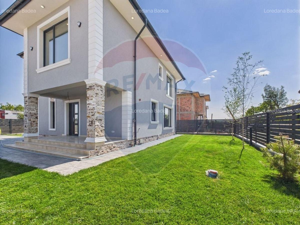 Vila cu 4 camere de vanzare- Darza -Crevedia - 2