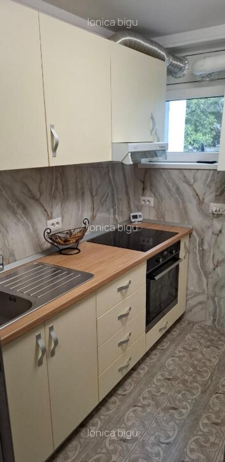Inchiriez apartament 2 camere - 4