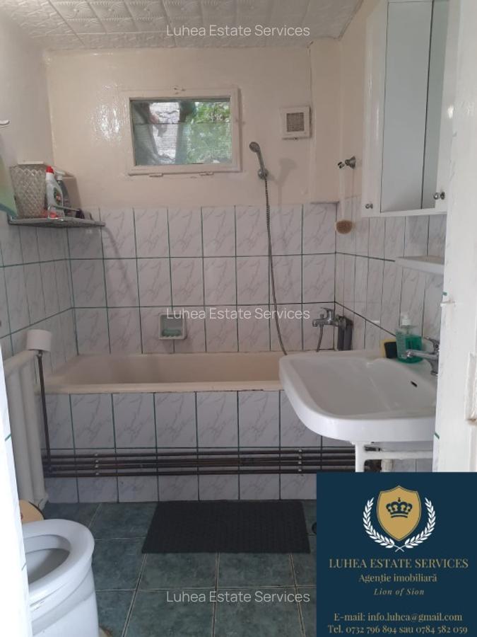 Casă cu 3 camere, atelier de lucru și seră - 1