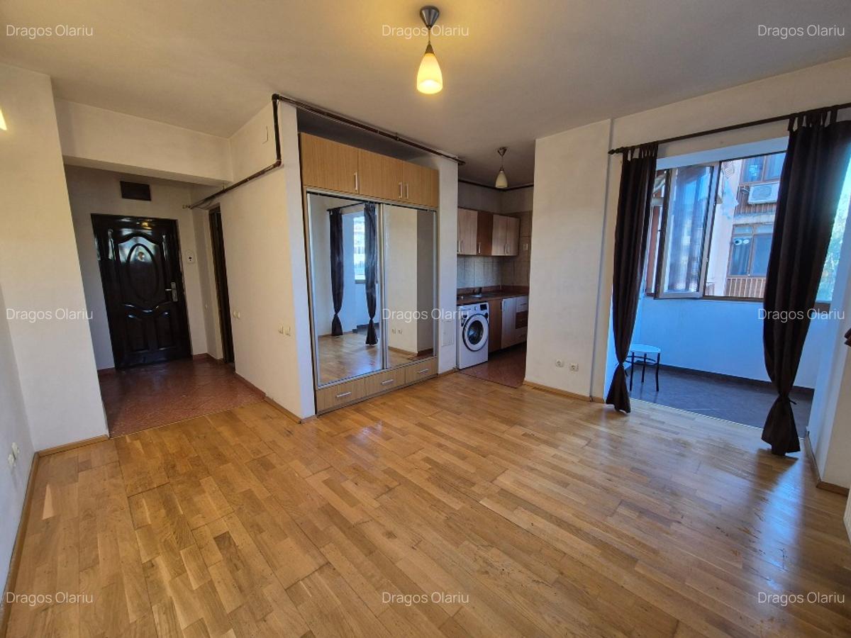 PARTICULAR VAND GARSONIERA - 5