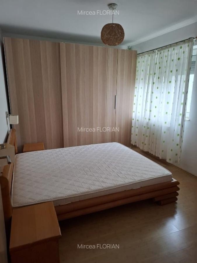 2 camere decomandat cu parcare - 1