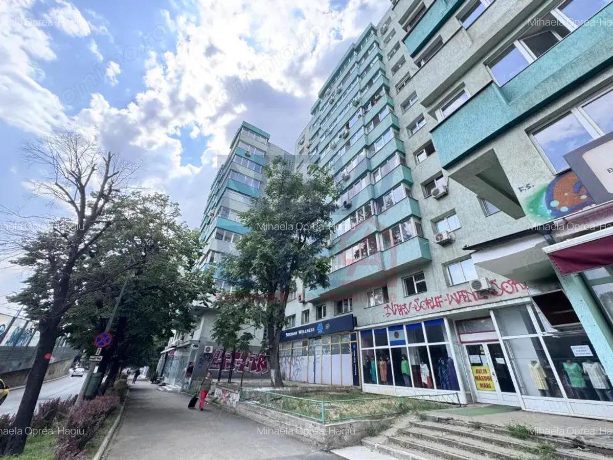 De vanzare-Apartament luminos, decomandat, cu 3 camere?oseaua Titulescu - 14