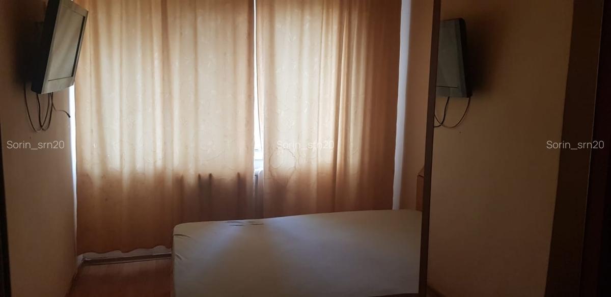 De vanzare garsoniera - Zona CET | 38.000 EUR | Mobilata si utilata | Parter - 4