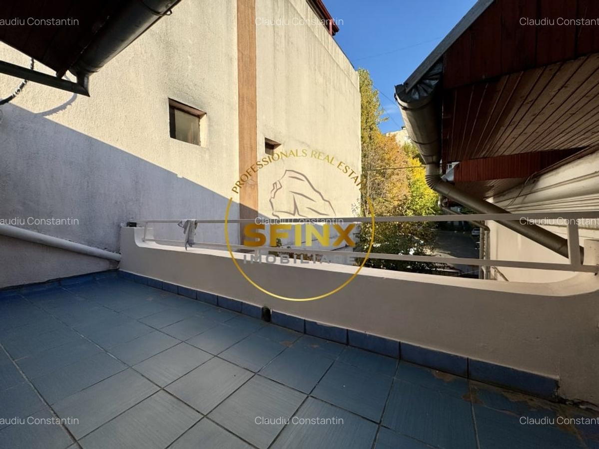 Vila P+M 168 mp utili ideala pentru clinica sau birouri, metrou - 24