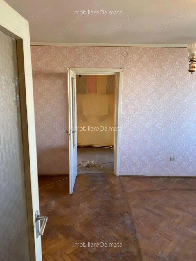 Apartament de vanzare 2 camere , Str Paulesti , et 3 , 62.000 euro neg. - 4