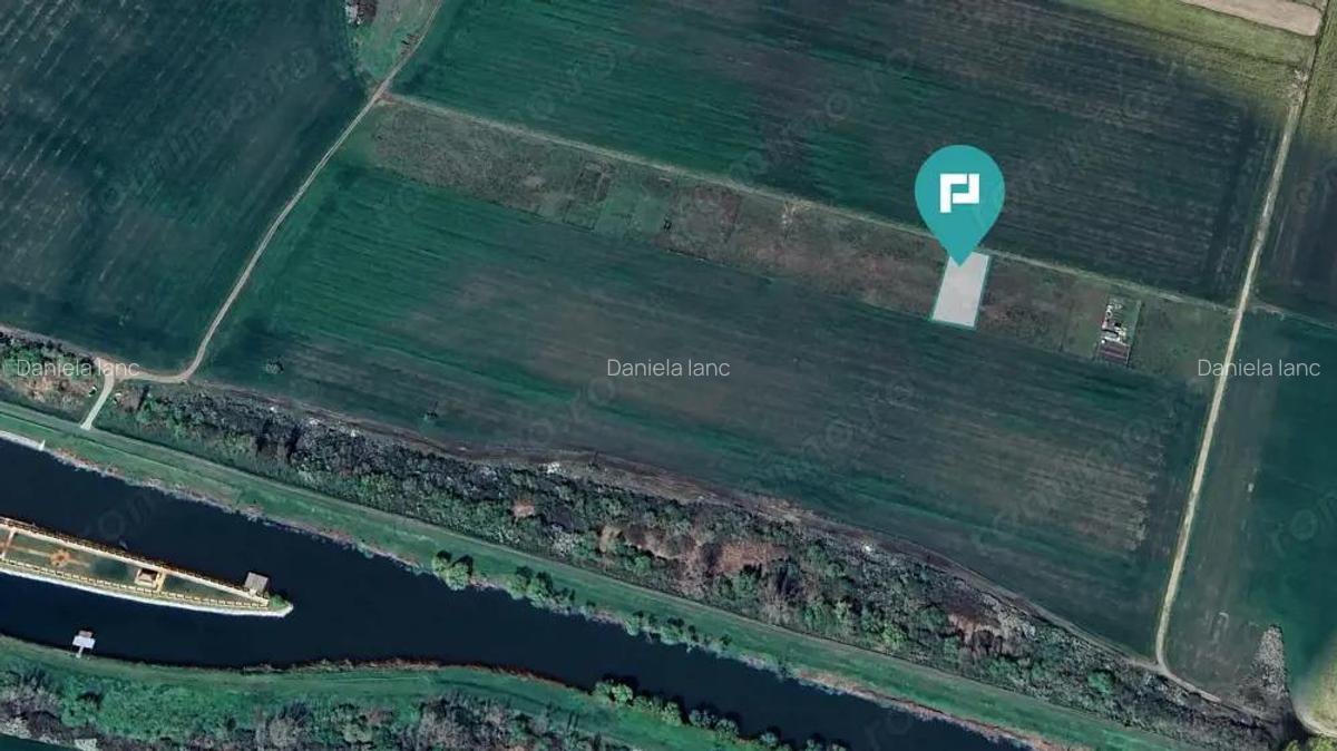 Teren intravilan Sanmihaiu Roman - 1