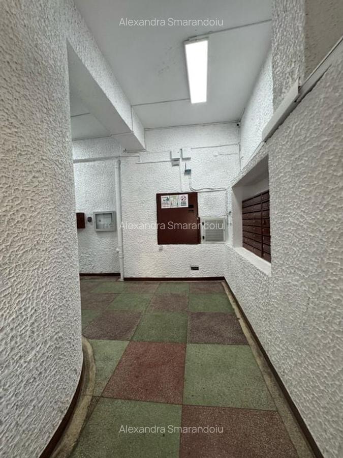 Apartament cu 3 camere decomandat în Titulescu - 9