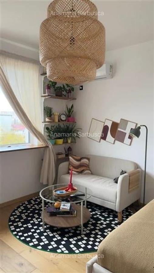 Gaesoniera, Titan - 2