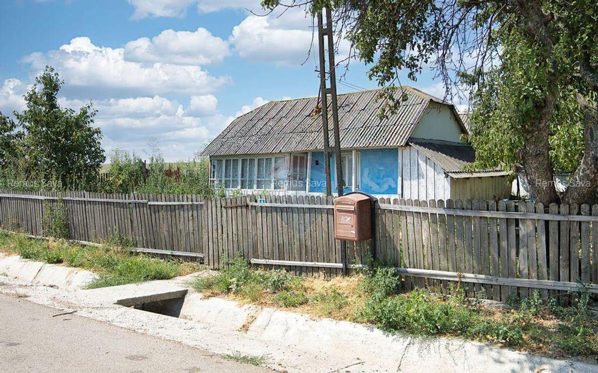 Casa batraneasca cu teren intravilan in apropiere de de... - 3