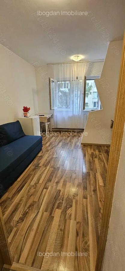 Garsonieră în zona Tractorul, cod 8232 - 2