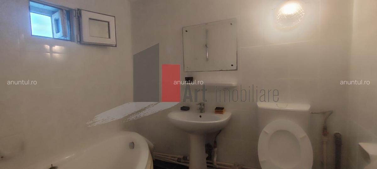 Piata Rosetti, casa Yeni, constructie 2002, finisata complet - 4