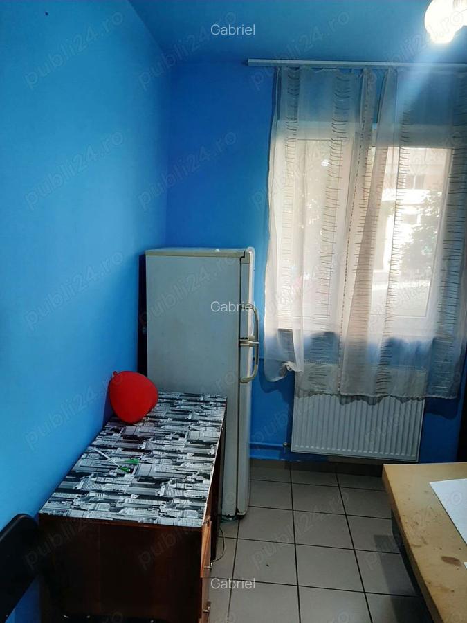 Inchiriez garsoniera - 3