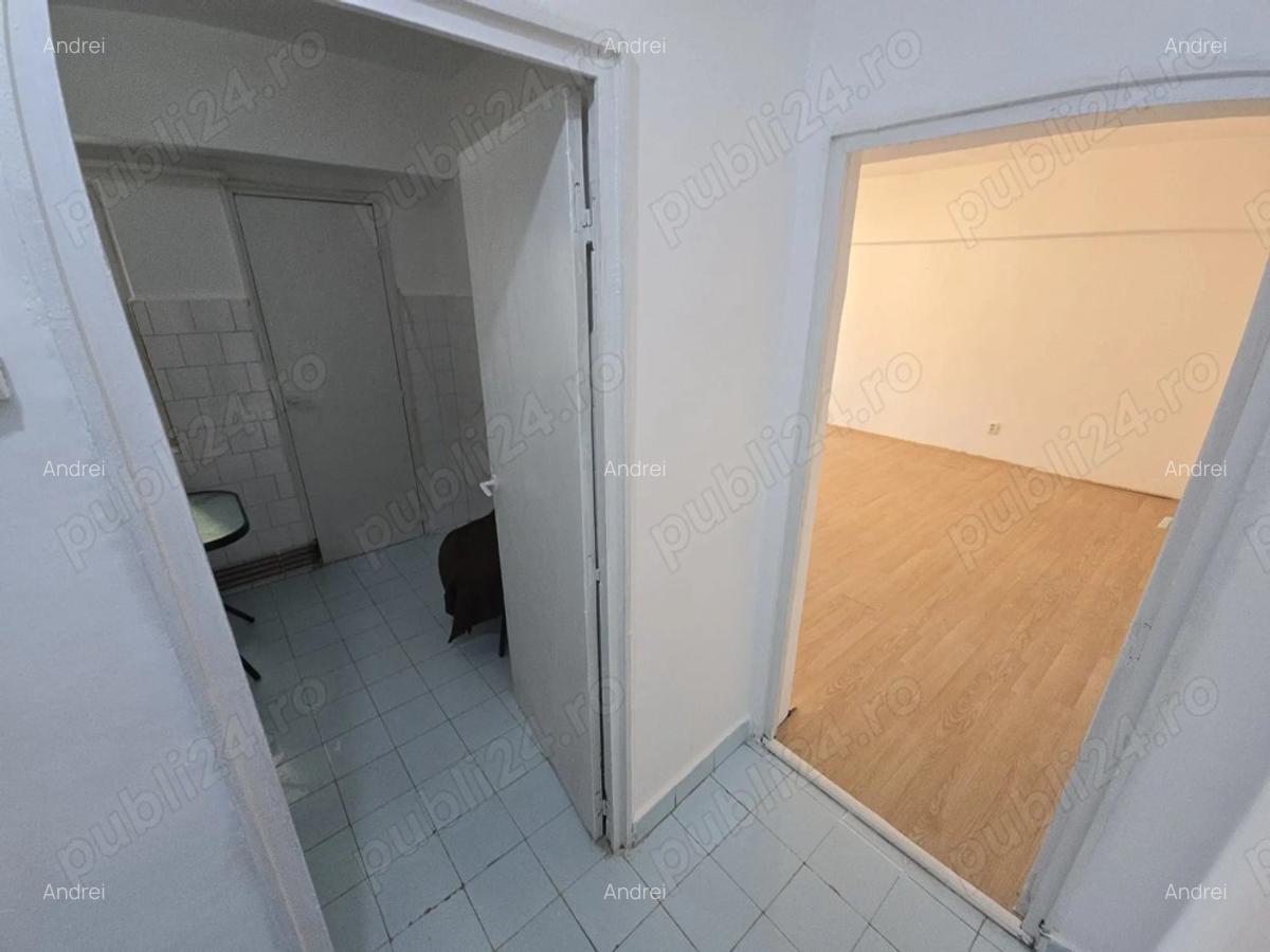 Apartament cu o camera (garsoniera) ultracentral in Resita - 7