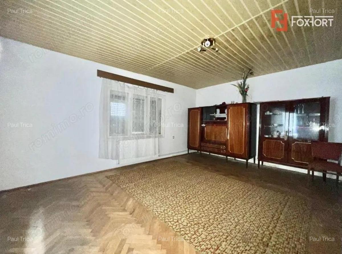 Casa individuala cu 3 camere si teren de 952 mp, zona Crisan - 5