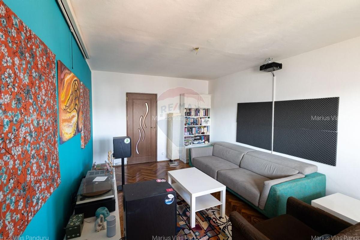 Apartament cu 5 camere de vanzare in zona Cetate - 2