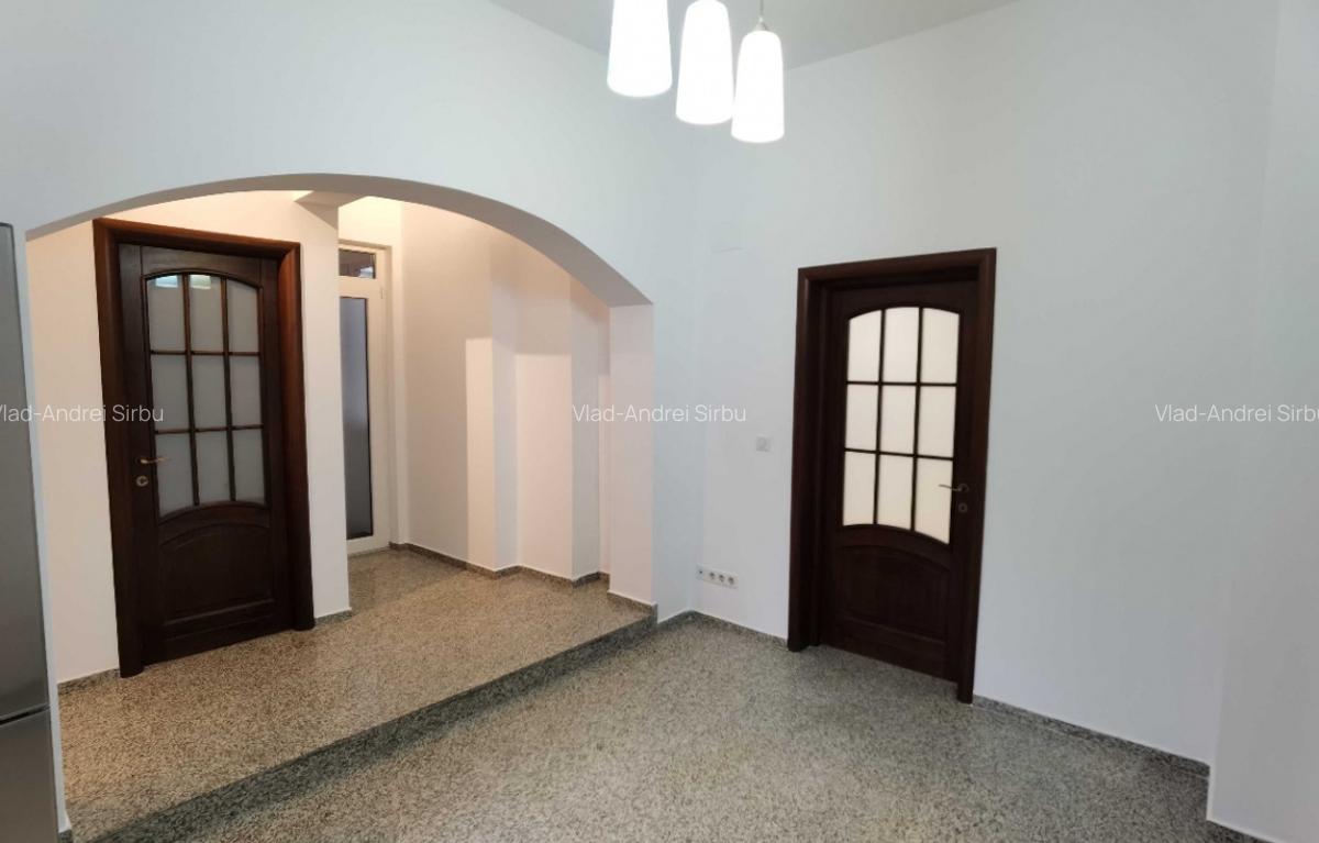 Vanzare apartament de 3 camere Vila Cotroceni - 3