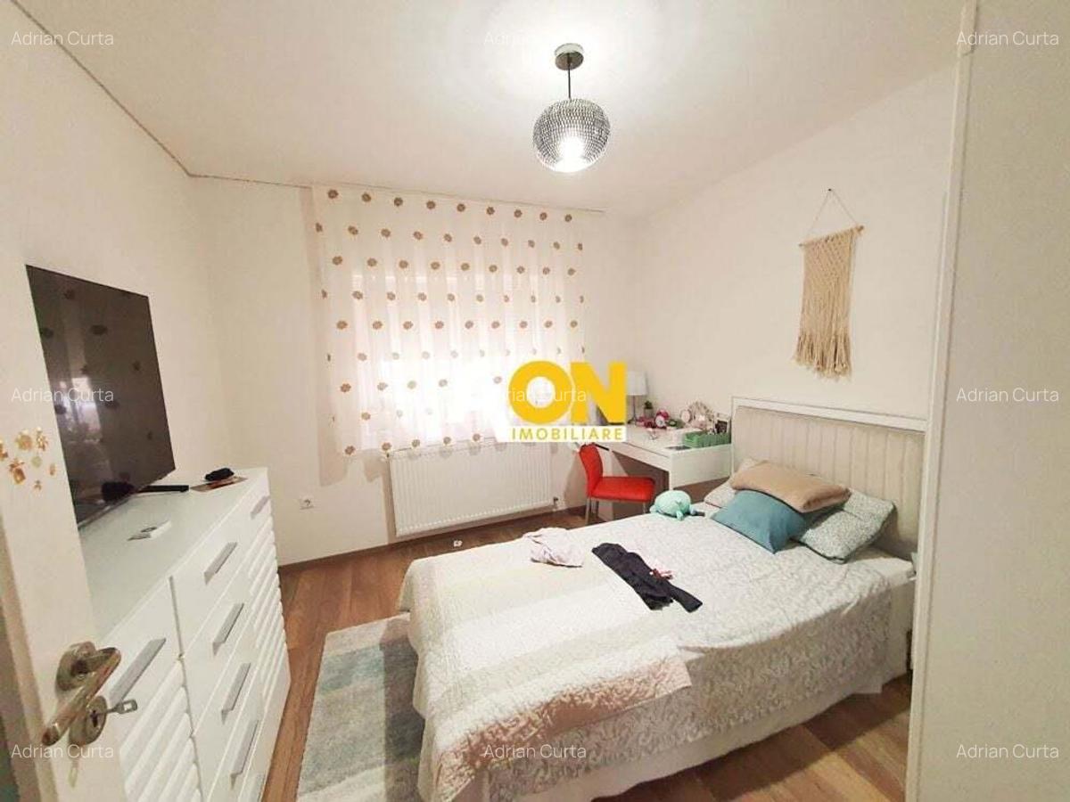 Casa pt 2 familii sau pt. clinica medicala, 8 camere, 486 mp teren - 14