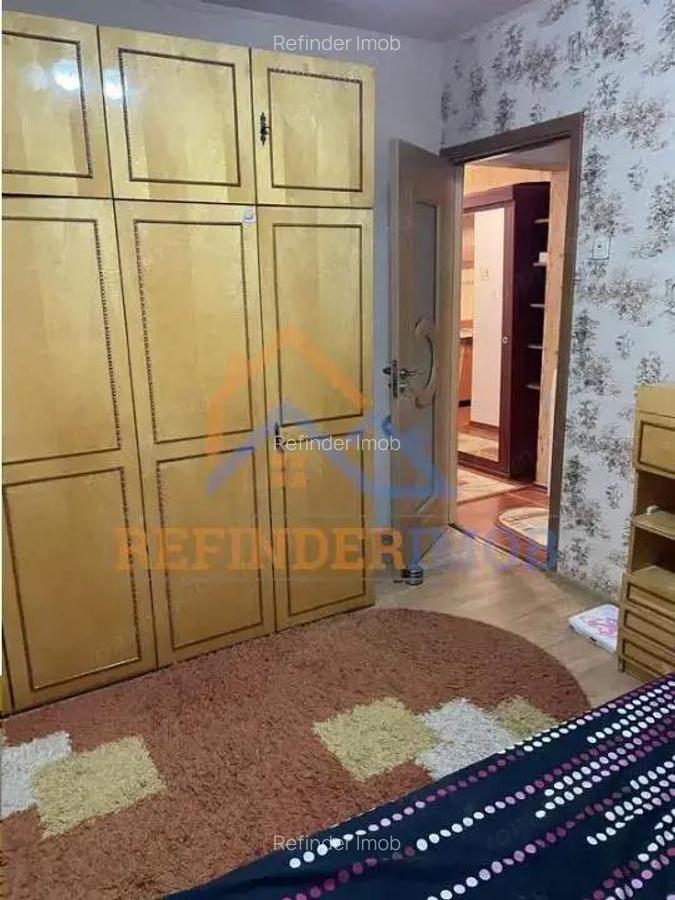 Vanzare apartament 2 camere, zona Parc Sebastian - 2
