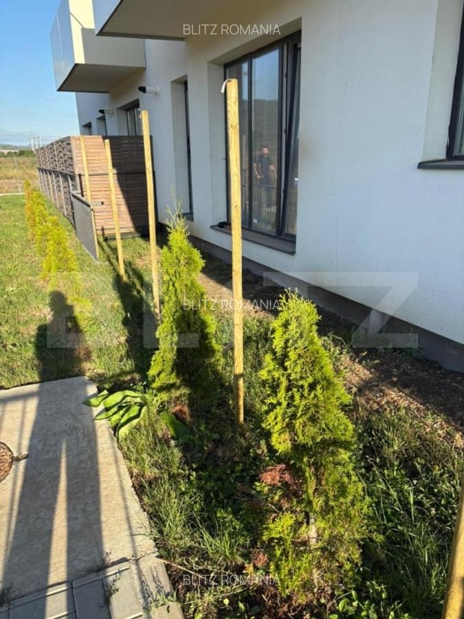 Apartament de vanzare, cu 3 camere, cu gradina si parcare, zona Terra - 12