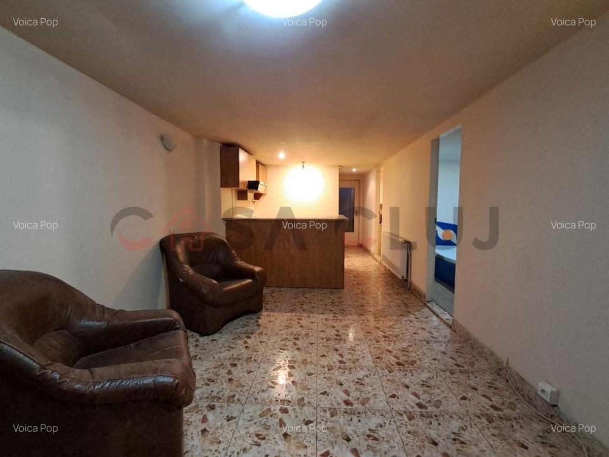 Casă calcan, Curte,  grădină, Iris!! - 9