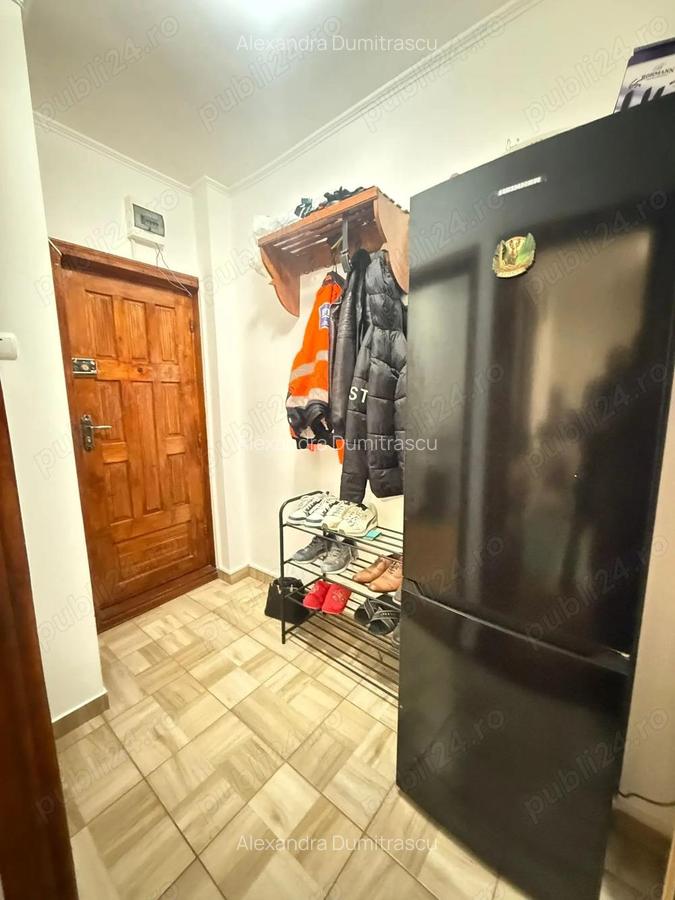 Garsoniera de vanzare Zona Comisia Centrala Pre?: 32.500 (negociabil) Etaj 3 din 4 | Inca - 2 Garsoniera de vanzare Zona Comisia Centrala Pre?: 32.500 (negociabil) Etaj 3 din 4 | Inca - 2