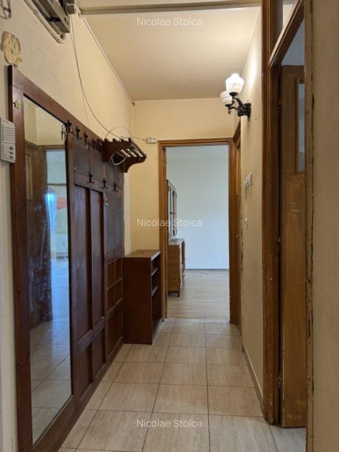 Apartament cu 3 camere semidecomandat, zona piata Astra - 10