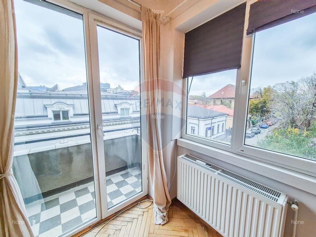 Apartament cu 4 camere de inchiriat, situat in zona Armenesca - 16