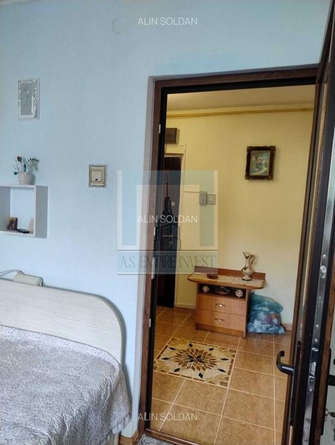 Apartament cu 3 camere decomandat în Noua - 7