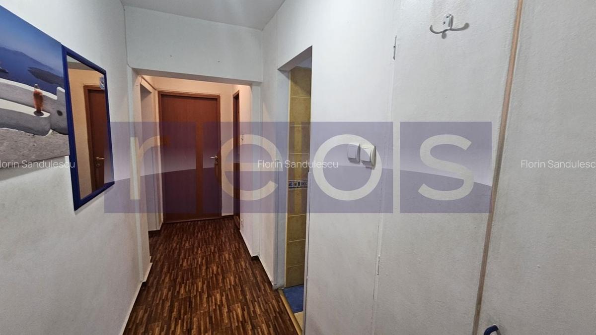 DE VANZARE APARTAMENT 2 CAMERE, ET 5,  1992 –ZONA PANDURI- DECOMANDAT - 11