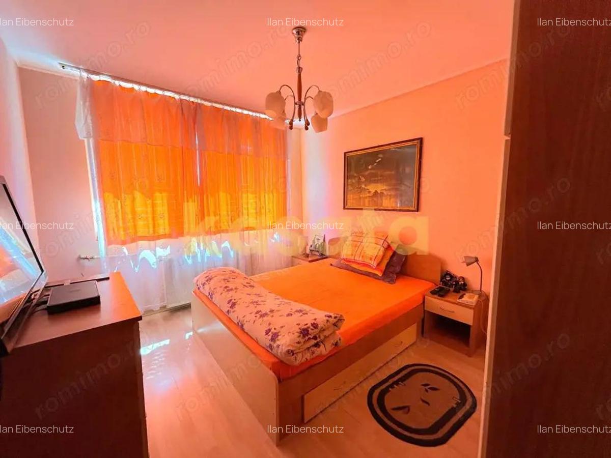 Apartament 3 camere Cranga?i, vizavi de Auchan, etaj 3 - 1