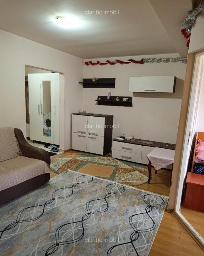 Apartament 2 camere etaj 5 cu lift - 1 Apartament 2 camere etaj 5 cu lift - 1