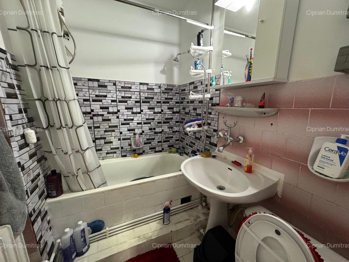Apartament cu 4 camere Tatarasi - 8