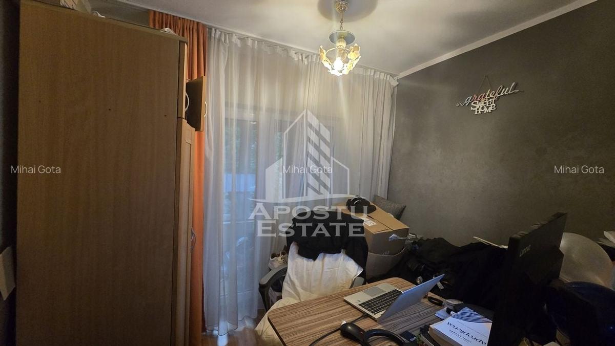 Apartament cu 4 camere, 2 bai, 3 balcoane, etaj intermediar, Aradului - 9