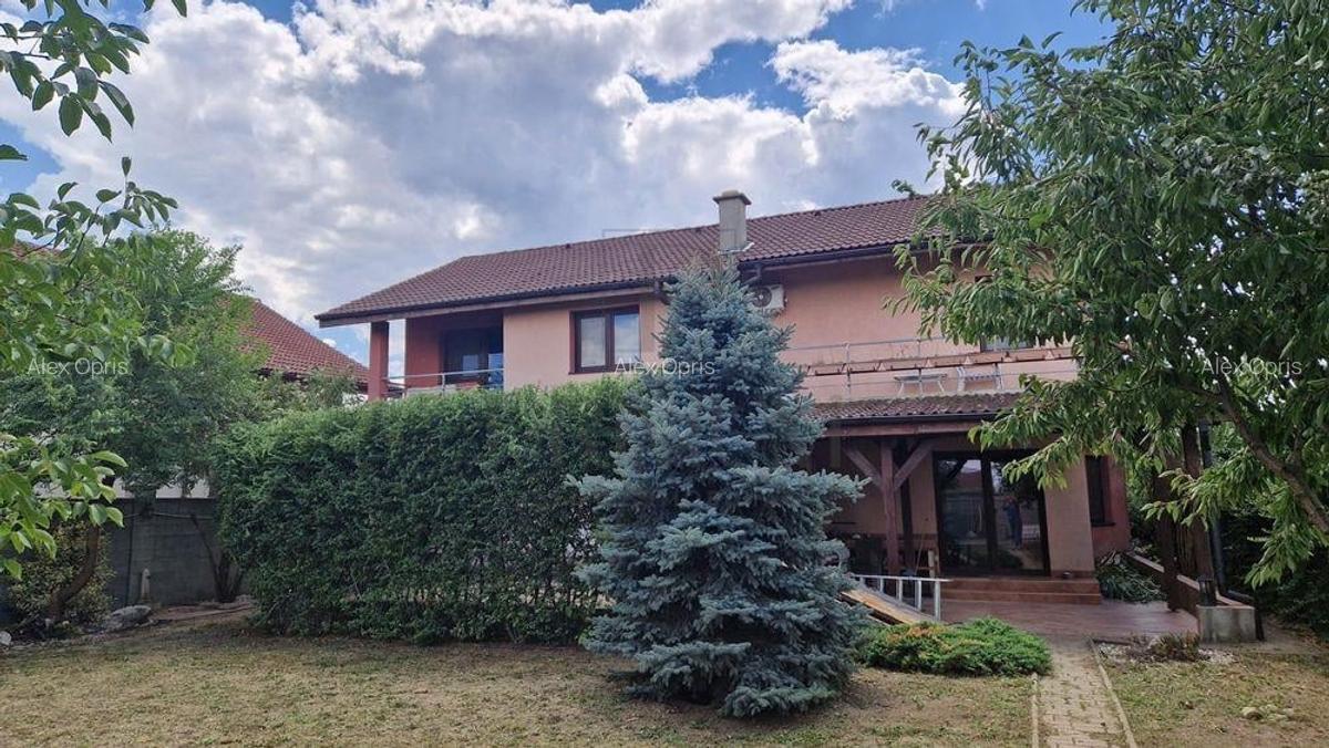 Casa individuala - zona excelenta -garaj - toate utilitatile - 1