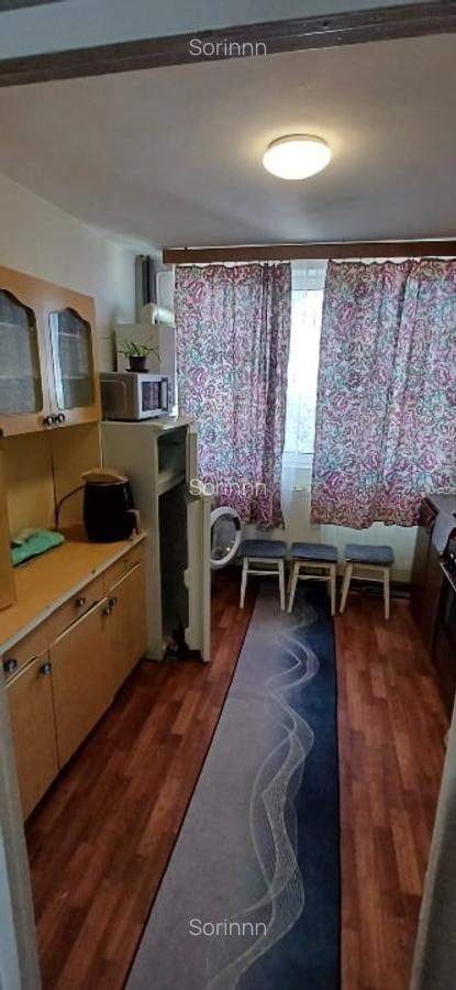 Apartament cu 3 camere decomandat în Alexandru cel Bun - 4